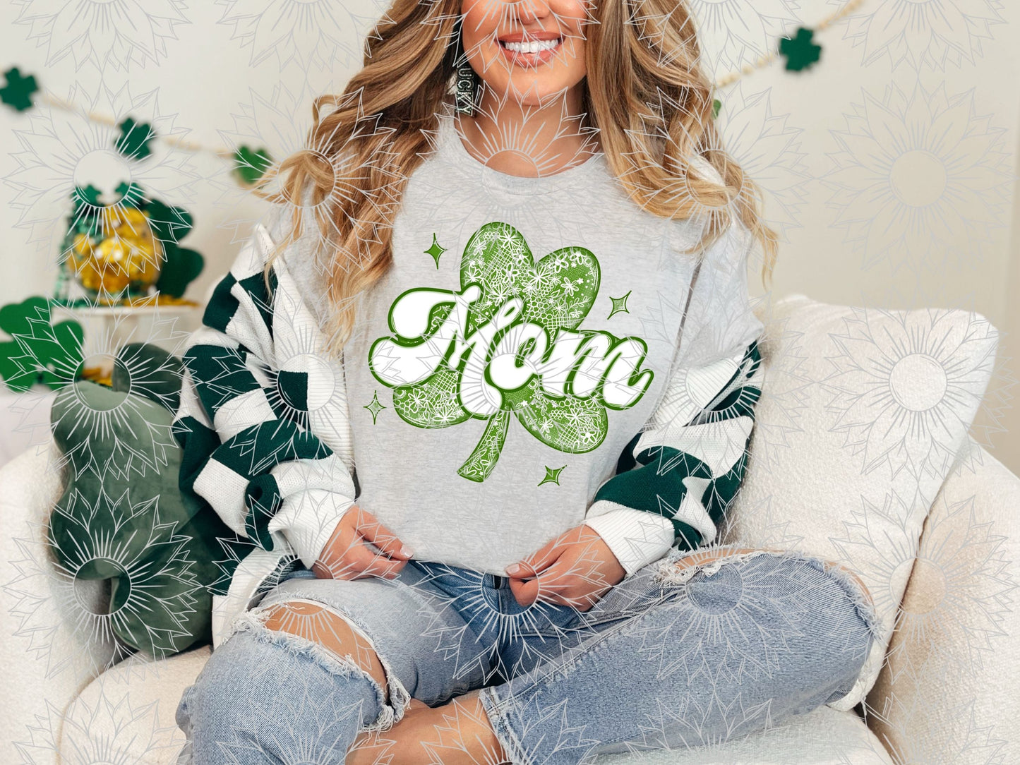 Lace Clover Mom
