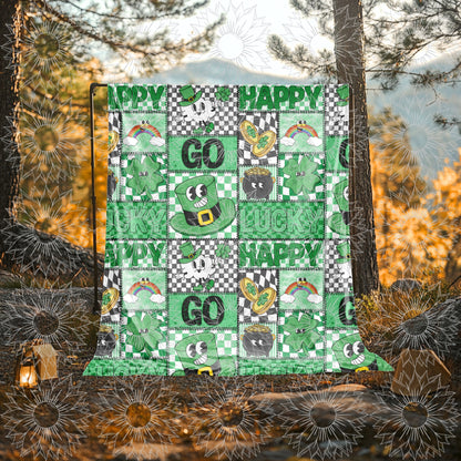 Saint Patrick’s Day Retro Grunge Characters Seamless