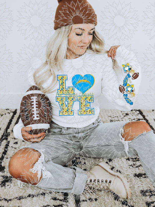 LAC Love W/Sleeve